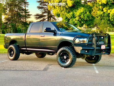 2013 Ram 2500 - 17x9 -12mm - Anthem Off-Road Enforcer - Leveling Kit - 35" x 12.5"