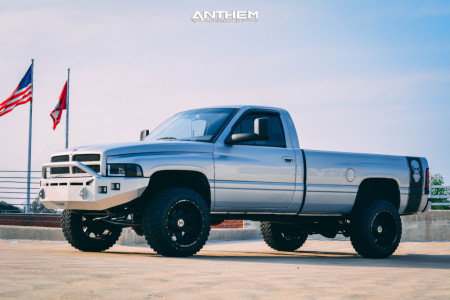 1996 Dodge Ram 2500 - 20x12 -44mm - Anthem Off-Road Aviator - Stock Suspension - 33" x 12.5"