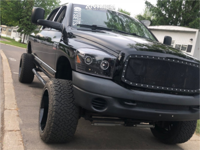 thumbnail interactive-video image 1 of 2 New Venom Terra Hunter XT Tires – 35X13.50R22 E, 10-Ply All Terrain, LT 35 13.50 22 1 of 2