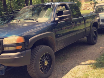 1999 GMC Sierra 2500 - 18x9 -12mm - Anthem Off-Road Equalizer - Air Suspension - 32" x 11.5"