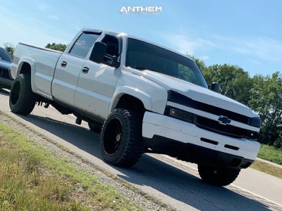 2005 Chevrolet Silverado 2500 HD - 20x12 -44mm - Anthem Off-Road Equalizer - Air Suspension - 33" x 12.5"