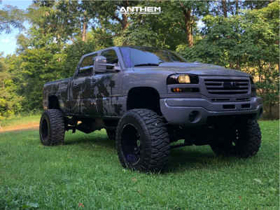 2005 GMC Sierra 2500 HD - 22x14 -76mm - Anthem Off-Road Equalizer - Suspension Lift 6" & Body 3" - 40" x 14.5"