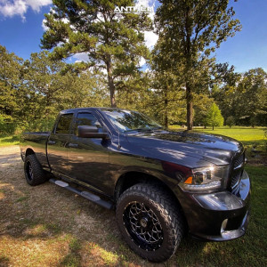 2014 Ram 1500 - 20x10 -18mm - Anthem Off-Road Avenger - Leveling Kit - 33" x 12.5"