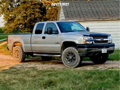 2004 Chevrolet Silverado 2500 HD - 17x9 -12mm - Anthem Off-Road Defender - Stock Suspension - 33" x 12.5"