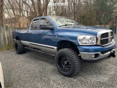 2006 Dodge Ram 2500 - 20x12 -44mm - Anthem Off-Road Gunner - Suspension Lift 3" - 35" x 12.5"