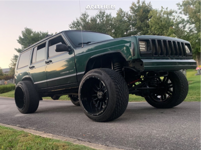 2000 Jeep Cherokee - 20x12 -44mm - Anthem Off-Road Equalizer - Suspension Lift 4.5" - 33" x 12.5"