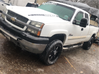 2005 Chevrolet Silverado 2500 HD - 20x9 0mm - Anthem Off-Road Equalizer - Stock Suspension - 285/55R20