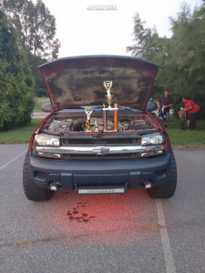 2006 Chevrolet Trailblazer - 17x9 0mm - Anthem Off-Road Avenger - Suspension Lift 3" - 32" x 10.5"