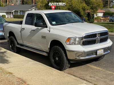 2017 Ram 1500 - 20x9 18mm - Anthem Off-Road Avenger - Suspension Lift 4" - 35" x 12.5"