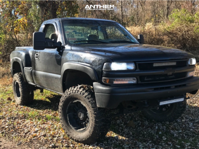 2000 Chevrolet Silverado 1500 - 18x9 -18mm - Anthem Off-Road Enforcer - Suspension Lift 6" - 305/70R18