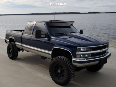 1999 Chevrolet K1500 - 17x9 -12mm - Anthem Off-Road Defender - Suspension Lift 6" - 35" x 12.5"