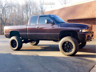 2001 Dodge Ram 2500 - 20x12 -44mm - Anthem Off-Road Gunner - Suspension Lift 6" - 37" x 12.5"