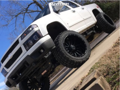 2005 Chevrolet Colorado - 20x12 -44mm - Anthem Off-Road Equalizer - Suspension Lift 7.5" - 33" x 12.5"