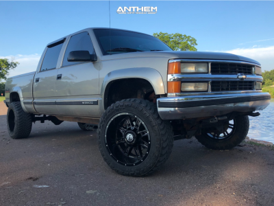2000 Chevrolet K2500 - 20x12 -44mm - Anthem Off-Road Instigator - Suspension Lift 4" - 315/60R20