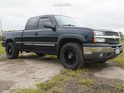 2005 Chevrolet Silverado 1500 - 18x9 12mm - Anthem Off-Road Equalizer - Stock Suspension - 305/60R18