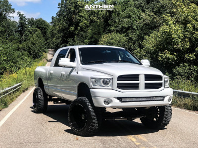 2006 Dodge Ram 2500 - 22x14 -76mm - Anthem Off-Road Equalizer - Suspension Lift 4" - 35" x 12.5"