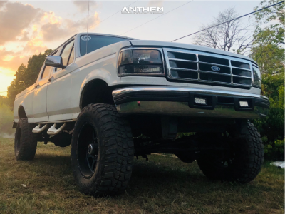 1997 Ford F-250 - 20x10 -24mm - Anthem Off-Road Gunner - Suspension Lift 4" - 37" x 12.5"