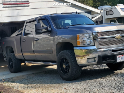 2007 Chevrolet Silverado 2500 HD - 18x9 -12mm - Anthem Off-Road Instigator - Stock Suspension - 33" x 12.5"