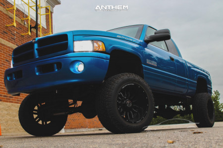 2000 Dodge Ram 2500 - 20x12 -44mm - Anthem Off-Road Equalizer - Suspension Lift 5" - 35" x 12.5"