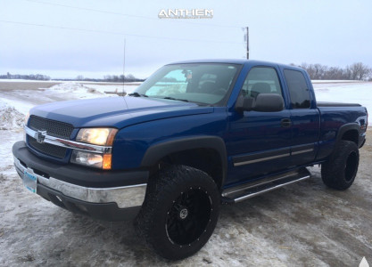 2004 Chevrolet Silverado 1500 - 20x12 -44mm - Anthem Off-Road Equalizer - Suspension Lift 2.5" - 33" x 12.5"