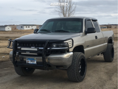 14 Chevrolet Silverado 1500 With Leveling Kit Anthem Off Road