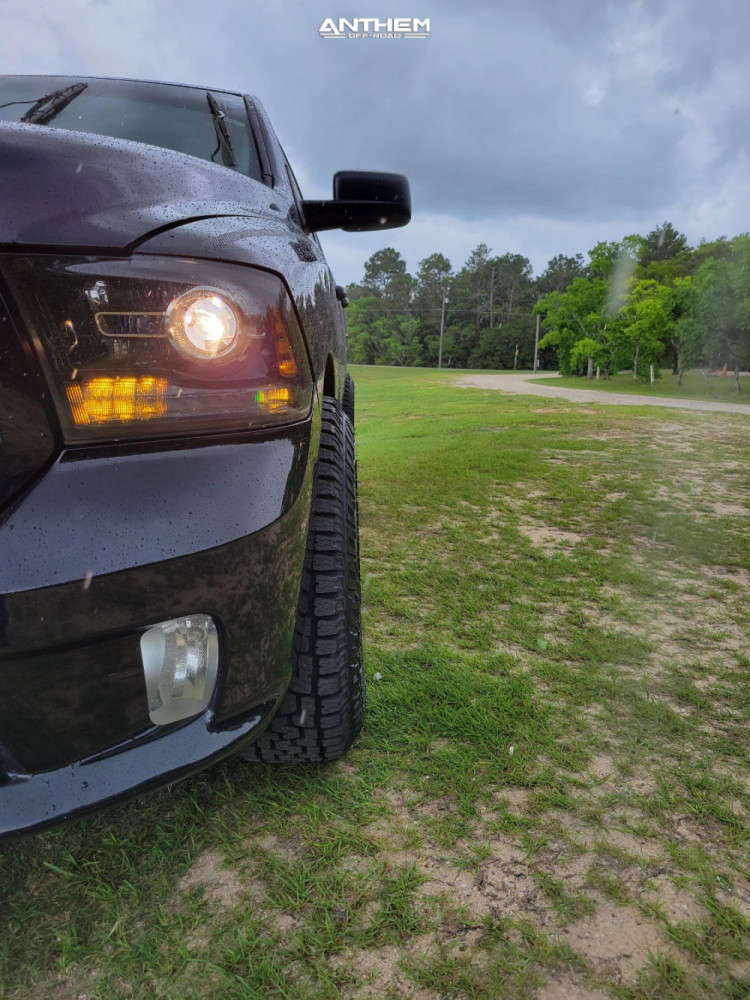 2015 Ram 1500 Wheel Offset Aggressive > 1" Outside Fender Stock